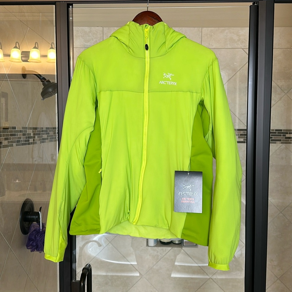 Women’s Arc’teryx Atom LT Insulated Hoody, Zippered Hooded Jacket Hoodie